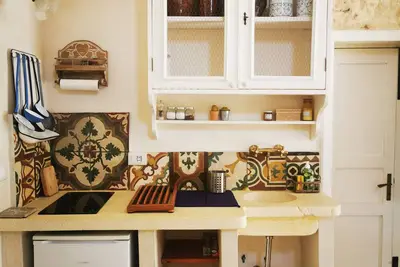 Image de Appartement indépendant, dans une résidence ancienne, à 5 minutes de la mer