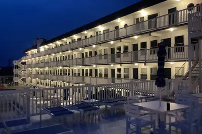 Image de Beautiful Year Round Beach Condo 1 block to beach