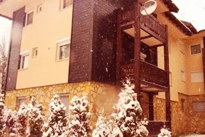 Apartment Una - Cosy one-bedroom apartment, walking distance from the Lake!