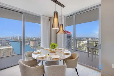 Image de Luxury 3 Br| Stunning View| High Floor| Hot Tub