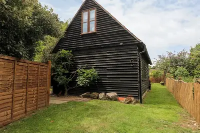 Image de The Stables Barn, pet friendly, with a garden in Fontwell
