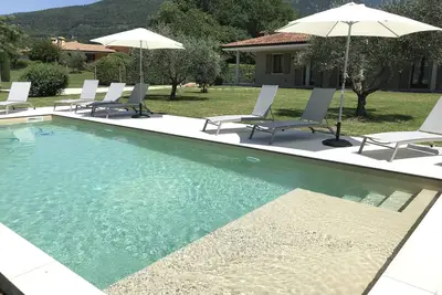 Image de Regarda - \"Villa Ida, Giarole unit\" with pool and air conditioning