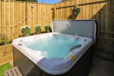 Image de 111a Main Street, pet friendly, with hot tub in Gardenstown