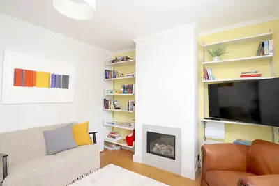 Image de Pass the Keys | Victorian 3 Bed inc Parking & Garden Headington