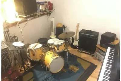 Image de Tiny House et Salle de musique professionnelle