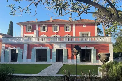 Image de Belle propriété plage à pied, piscine, parc, Toulon Le Pradet
