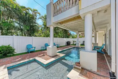 Image de Island Nautilus managed by Beach Retreats Fl pool, 2 min walk to beach, elevator Ami