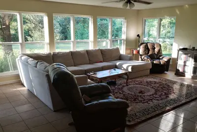 Image de House surrounded by national forest