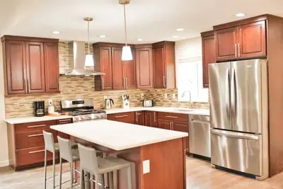 Image de Charming, Brand New Home in Greenlake, 4br3ba