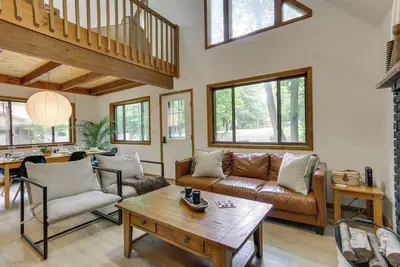 Image de Screened Porch & Grill: Lake Ariel Vacation Rental