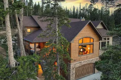 Image de Luxury 4, 200 sq ft duplex perched above Breckenridge overlooking the 10-mile range!