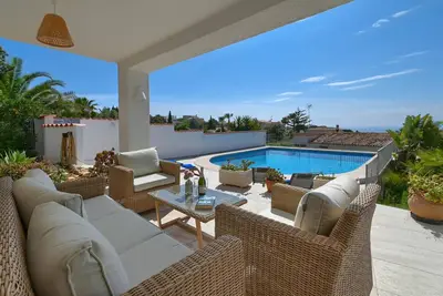 Image de Villa classique et intime  avec piscine privée à Javea, Costa Blanca, Espagne pour 4 personnes