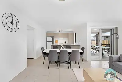 Image de Aircabin - Edmondson Park -  4 Beds Comfy House