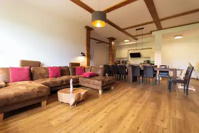 Image de Spacious apartment with 3 bedrooms for up to 8 people