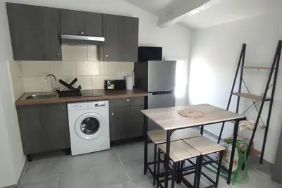 Image de Centre Village Provence Verte, Appartement 2 Pièces, Lumineux et Cosy