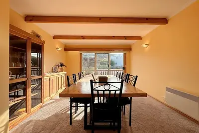 Image de Tranquil Sunlit Retreat close to Cbd and Airport
