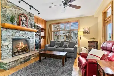 Image de Ski Ya Later! | Private Hot Tub & Ski In/Ski Out