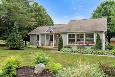 Image de Harbor Springs and Nub's Nob - Perfect Location for A Fun Filled Vacation!
