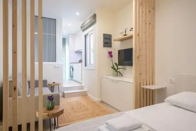 Image de The Urban Loft 2 - Athens Unique Oasis