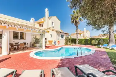 Image de Villa Las Brisas 86 - Quatre Chambres Villa, Couchages 8