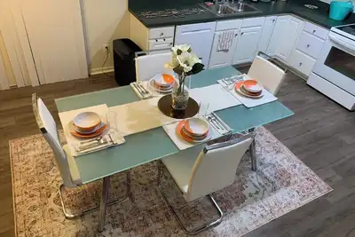 Image de Spacious 4-Bedroom home in Greensboro. Convenient Location!