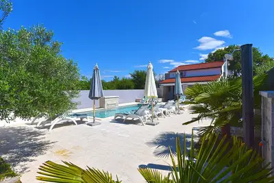 Image de House 2262/75260 (Istria - Pomer), 500m from the beach