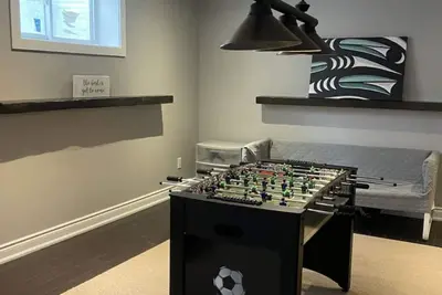 Image de Private recreational basement in Holland Landing