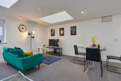Image de New! City Centre - Perfect for Relocations & Work - 15% Off
