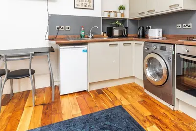 Image de Appartement-Appartement-Salle de bain privée séparée-Vue ville