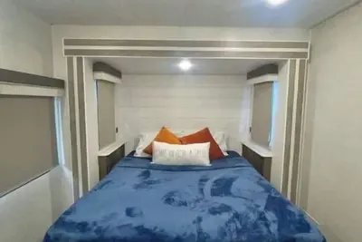 Image de Rv Located in the Heart of Paradise