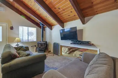 Image de Pinecrest Dodge Ridge Cabin: Shared Outdoor Space