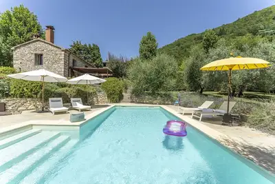 Image de Maison de vacances avec climatisation, Wifi, piscine privée, Tv, véranda, vue panoramique, parking
