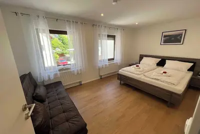 Image de Vacation home with 3 bedrooms directly on the river