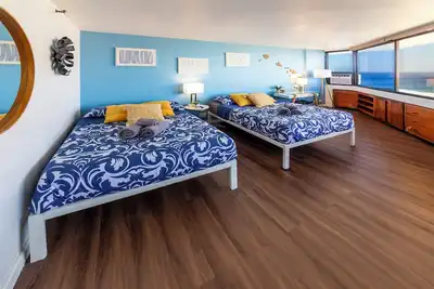 Amazing ocean view + Free Parking