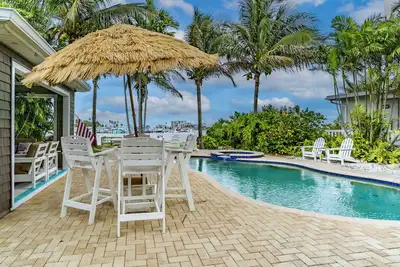 Image de Coconut Cottage @ Clearwater Beach!