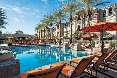Image de Get Ready for Blissful Getaway! Near OdySea Aquarium, w/ Pool, Free Parking!