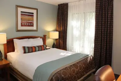 Image de Better Choice for your Vacation! 2 Posh Units, Free Breakfast, Outdoor Pool!