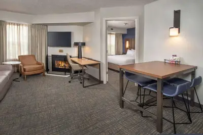 Image de Indulge in Home Like Comfort! 3 Comfortable Units, w/ Pool, Free Breakfast!