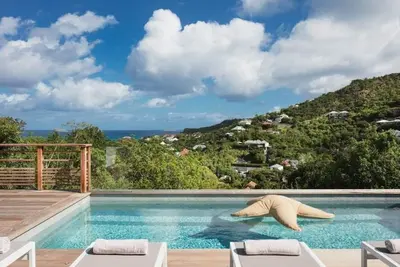Image de Mmk - 3-bedroom luxury villa nestled on a hill with sea views