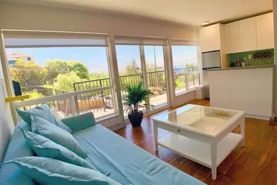 Image de Retro meets Modern-Walkable & Mins to Attractions