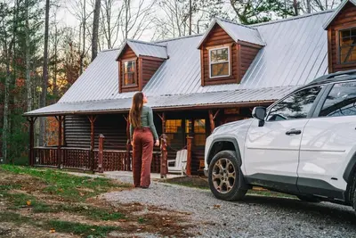 Image de Forest Views | Hot Tub, Game Loft, & Dog Friendly