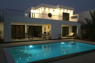 Image de La Somone : spacieuse villa tout confort Ă 800 m de la plage.