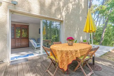 Image de Appartement T3, Dune Du Pilat à 5 Km avec terrasse privée, jardin privé et Wi-Fi
