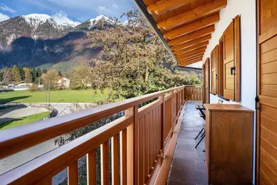 Image de Appartement 'Condominio Lucia 12' avec vue sur les montagnes, terrasse privée et Wi-Fi