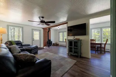 Image de Gully Brook Cottage! Lake Access!