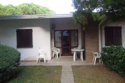 Image de Appartement de vacances avec climatisation et jardin