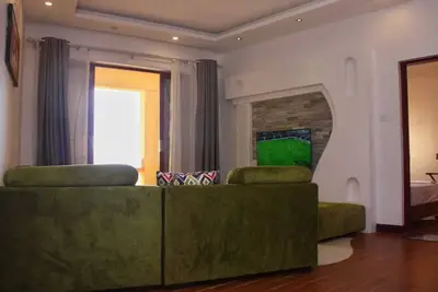 Image de Lux Suites Jaanst Eden Beachfront Apartments