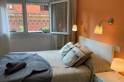 Image de Estudio Ideal Para 1 o 2 Personas en Madrid Central