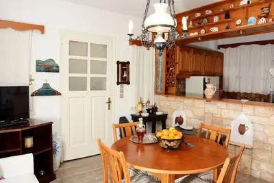 Image de The house is located in the central square of the historical village Kynidaros