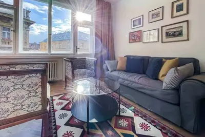 Image de TurnKey | Vintage Terrace Apartment